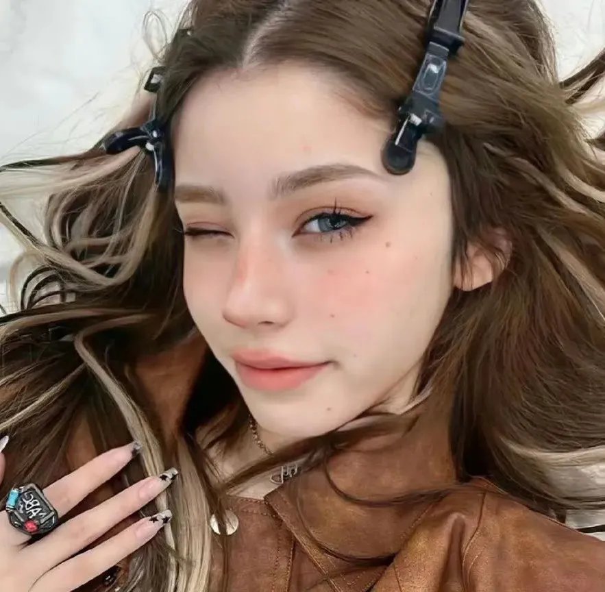 商总别装了夫人是隐藏大佬